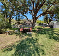 Just Chillin - Accommodation Main Beach