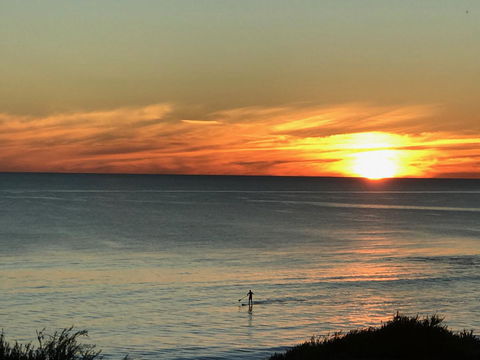 Cottesloe Beachfront Ocean View Apartment - Accommodation Main Beach 4