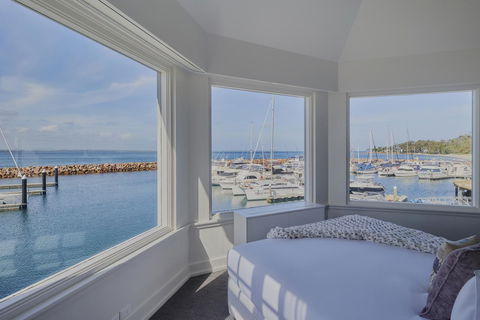 Anchorage Port Stephens - Accommodation Main Beach 22