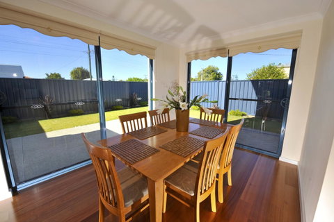Palm Beach Manor - Accommodation Main Beach 5