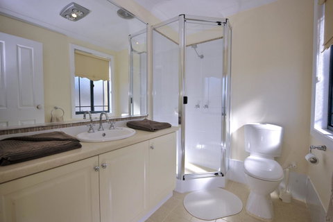 Palm Beach Manor - Accommodation Main Beach 8