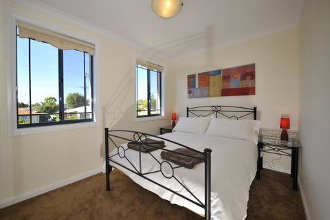 Palm Beach Manor - Accommodation Main Beach 9