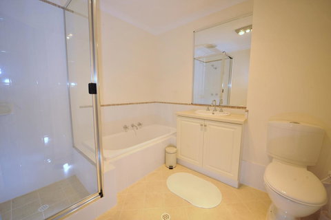 Palm Beach Manor - Accommodation Main Beach 10