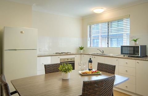 Albany Motel & Apartments - Accommodation Main Beach 5
