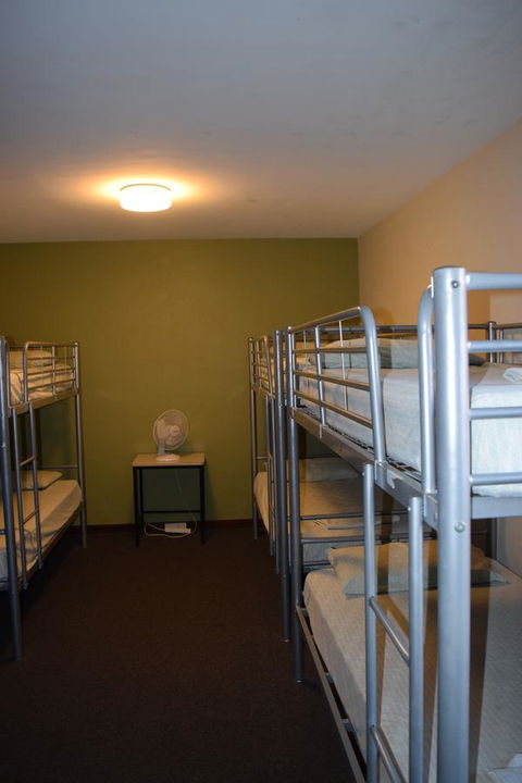 Beatty Lodge - Accommodation Main Beach 24
