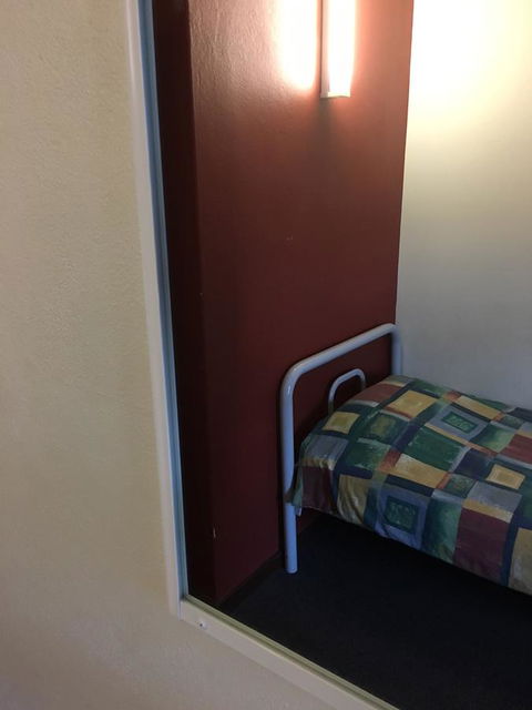 Beatty Lodge - Accommodation Main Beach 7