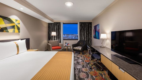 Holiday Inn Perth City Centre, An IHG Hotel - Accommodation Main Beach 2