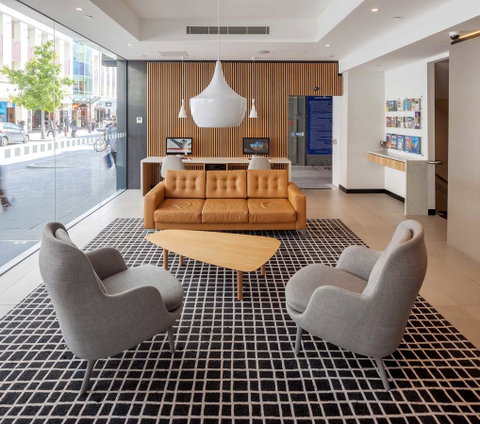 Holiday Inn Perth City Centre, An IHG Hotel - Accommodation Main Beach 4