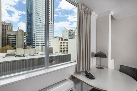 Oaks Perth Hotel - Accommodation Main Beach 13