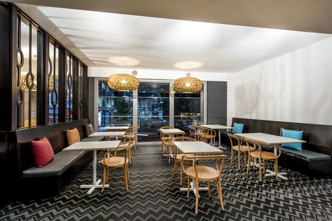 Oaks Perth Hotel - Accommodation Main Beach 40