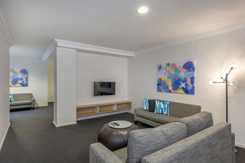 Oaks Perth Hotel - Accommodation Main Beach 18