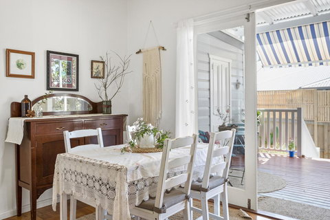 Lavender Cottage - Accommodation Main Beach 13