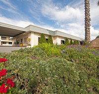 Dog Rock Motel - Accommodation Main Beach