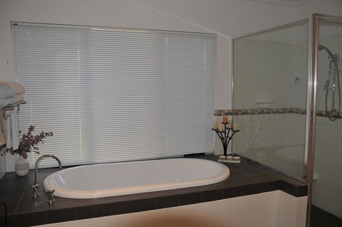 Glenelg On King Bed & Breakfast - Accommodation Main Beach 26