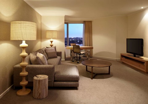 Residence On Langley Park - Accommodation Main Beach 16