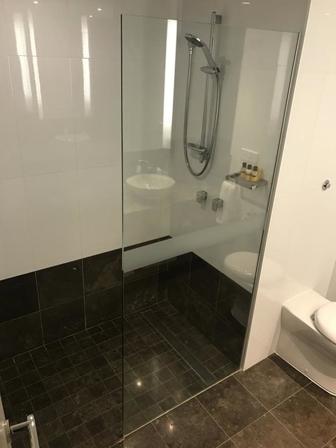 Residence On Langley Park - Accommodation Main Beach 5