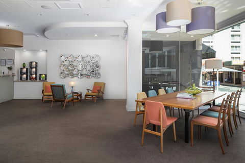 Pensione Hotel Perth - Accommodation Main Beach 18