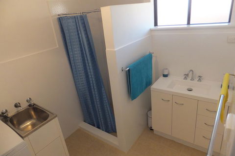 Ocean Beach Chalet 18 - Accommodation Main Beach 20