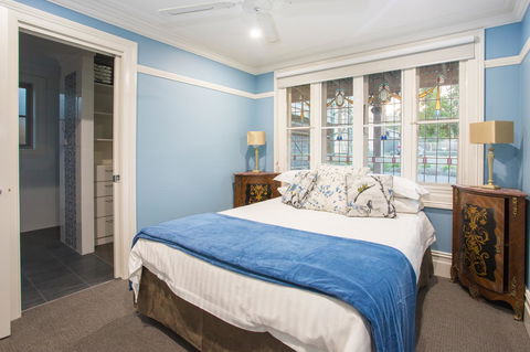 Blue Door Apartments - Accommodation Main Beach 12
