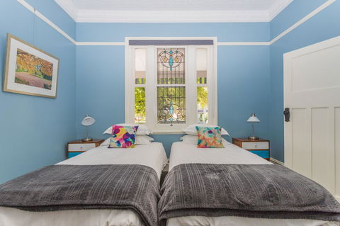 Blue Door Apartments - Accommodation Main Beach 8