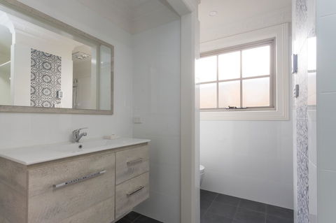 Blue Door Apartments - Accommodation Main Beach 15