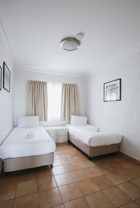 Canal Rocks Beachfront Apartments - Accommodation Main Beach 32