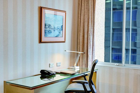 Parmelia Hilton Perth - Accommodation Main Beach 32