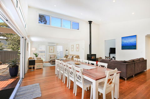 Calming Waters - Pet Friendly - Community Pool - Accommodation Main Beach 7