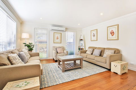 Calming Waters - Pet Friendly - Community Pool - Accommodation Main Beach 8