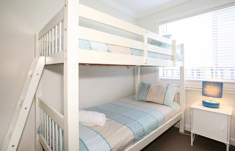 Calming Waters - Pet Friendly - Community Pool - Accommodation Main Beach 20