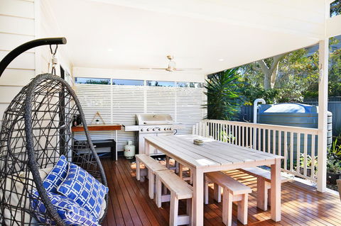Calming Waters - Pet Friendly - Community Pool - Accommodation Main Beach 27