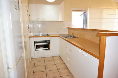 Osprey Holiday Village Unit 110 - Accommodation Main Beach 8