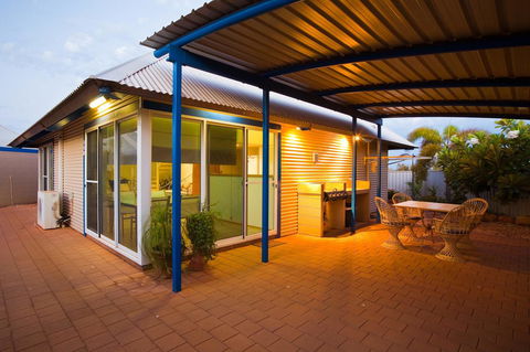 Osprey Holiday Village Unit 110 - Accommodation Main Beach 17