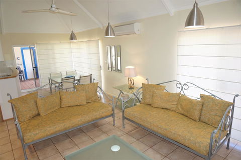 Osprey Holiday Village Unit 110 - Accommodation Main Beach 3