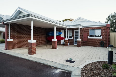 FortyTwo - Oceanside Retreat Busselton - Accommodation Main Beach 4