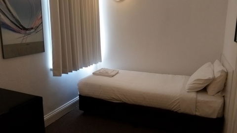 Akara Hotel - Accommodation Main Beach 26