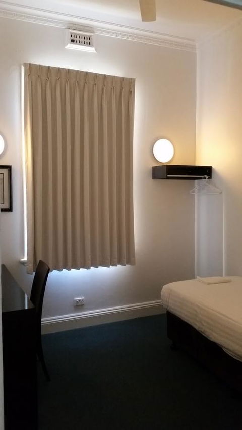 Akara Hotel - Accommodation Main Beach 24