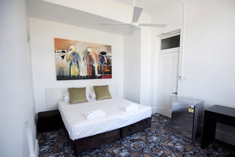 Akara Hotel - Accommodation Main Beach 7