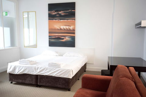 Akara Hotel - Accommodation Main Beach 4