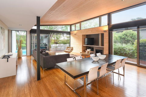 Aqua Resort Busselton - Accommodation Main Beach 1