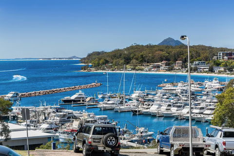 Laman Lodge, Unit 2, 15 Laman Street - Accommodation Main Beach 15