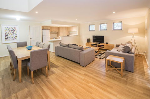 Cape View Beach Resort - Accommodation Main Beach 6