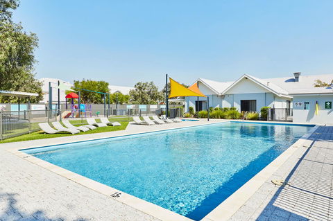 Cape View Beach Resort - Accommodation Main Beach 14