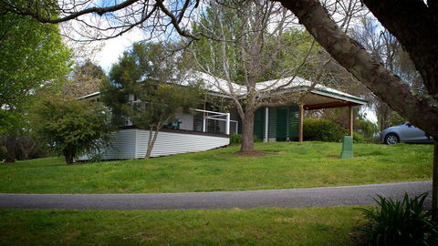 Karri Mia Chalets And Studios - Accommodation Main Beach 24