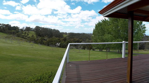 Karri Mia Chalets And Studios - Accommodation Main Beach 15