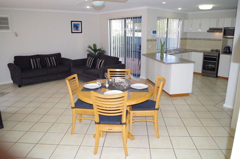 Kalbarri Blue Ocean Villas - Accommodation Main Beach 5