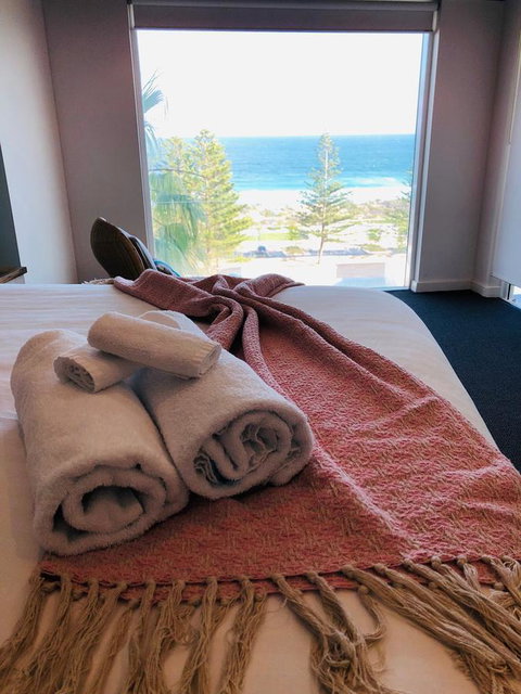 Ocean View-breath Taking Views, Amazing Facilities - Accommodation Main Beach 7