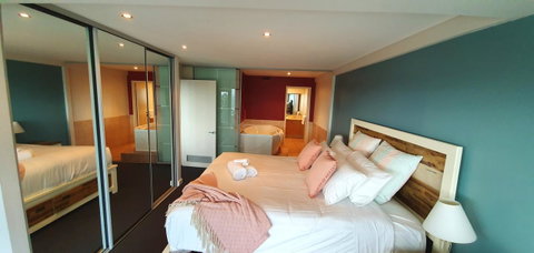 Ocean View-breath Taking Views, Amazing Facilities - Accommodation Main Beach 5