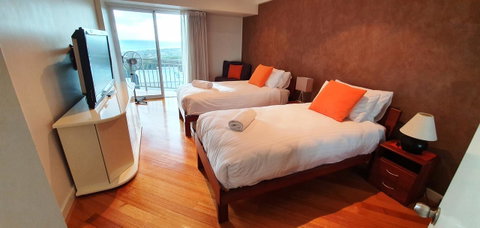 Ocean View-breath Taking Views, Amazing Facilities - Accommodation Main Beach 10