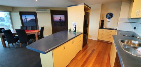 Ocean View-breath Taking Views, Amazing Facilities - Accommodation Main Beach 12